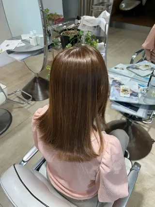 ミディアム カラー ツヤ髪💫髪質改善 透明感カラー仁平創太のヘアスタイル