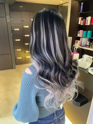 ロング カラコレなんば店 Maayaのヘアスタイル