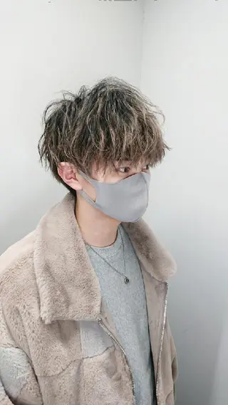 カラー メンズ 透明感ハイトーン☆ 今津 佑太のヘアスタイル