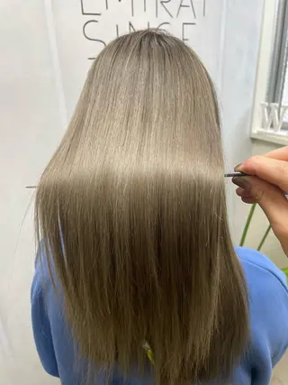 ロング RIKU 髪質改善/縮毛矯正のヘアスタイル