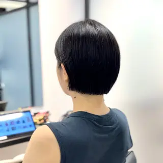 ショート ショートヘア、ボブ こやさん　コヤマのヘアスタイル
