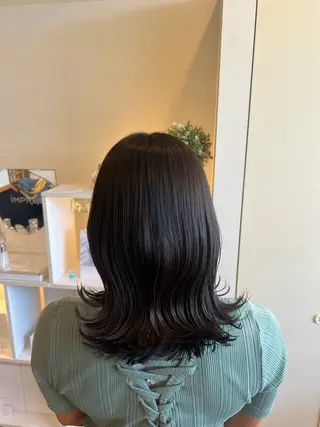 セミロング カラー 竹添 有梨沙のヘアスタイル