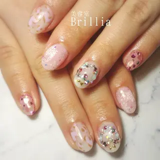 ネイル 柴田 彩のネイルデザイン