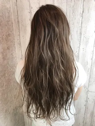 ロング カラー 🫟Blanco🫟 Color&Careのヘアスタイル