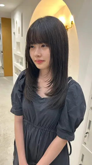 セミロング 纐纈 大和のヘアスタイル