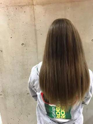 ロング カラー 一ノ瀬 蘭のヘアスタイル