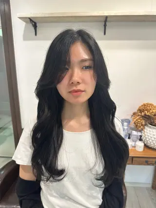 ロング カラー tiravento 南船場店所属・nana 韓国スタイル🇰🇷のヘアスタイル