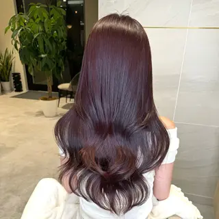 ロング 韓国風/小顔レイヤー /艶カラーのヘアスタイル
