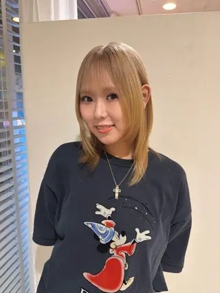 ミディアム カラー 池田凛/ ハイトーンカラーのヘアスタイル