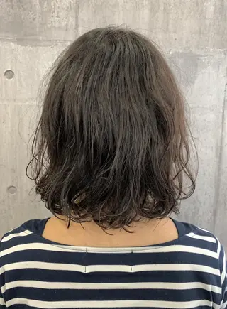 ミディアム パーマ 小関 茅里のマツエク・マツパデザイン