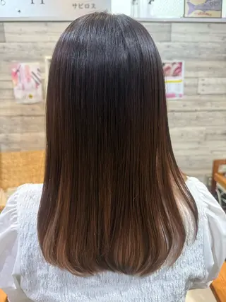 ロング 湯田 路子のヘアスタイル