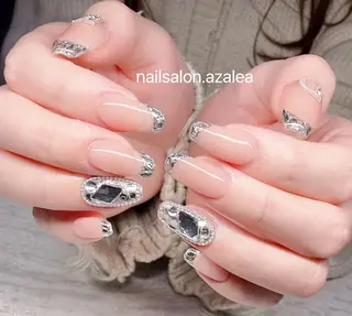 ネイル R inのネイルデザイン