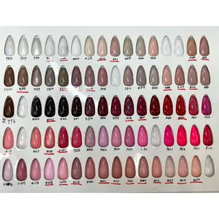 ネイル MAXKELLY EMIのネイルデザイン