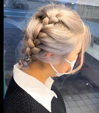 カラー BEEST所属・ate 【暖色/ハイトーン】のヘアスタイル