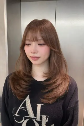 セミロング 韓国ヘア/レイヤー Londエレンのヘアスタイル