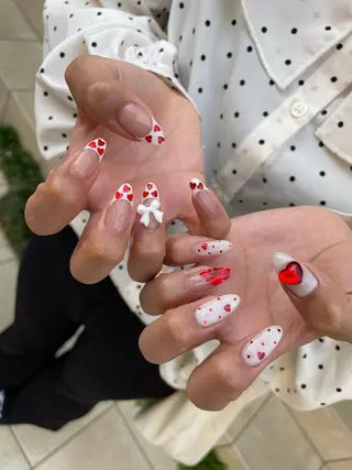 ロング カラー ヘアアレンジ キッズ ネイル マツエク・マツパ アイブロウ 福田 加奈のネイルデザイン