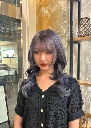 セミロング 寒色 ♡ レイヤー ┊︎miyuのヘアスタイル