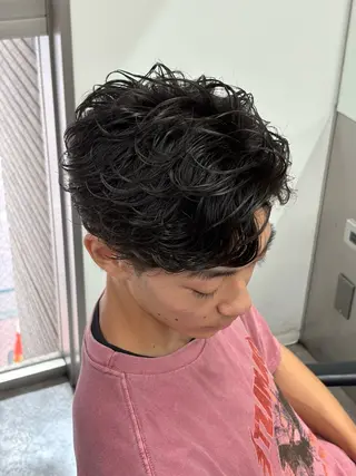 ミディアム カラー パーマ メンズ メンズパーマ特化 🔥韓国ヘア職人🔥のヘアスタイル