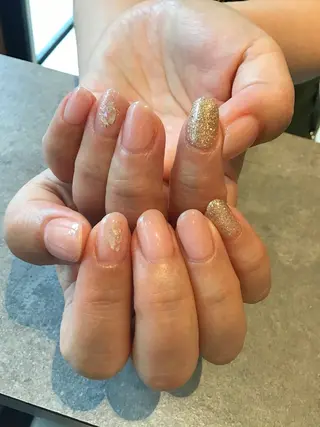 ネイル Nest 岩崎のネイルデザイン