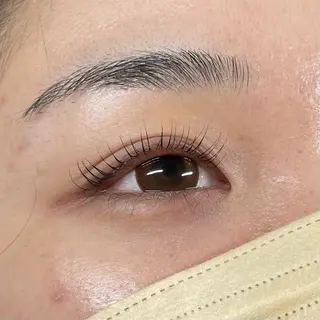 マツエク・マツパ ROW beaute所属・ROW beaute Sakiの眉毛・アイブロウイメージ