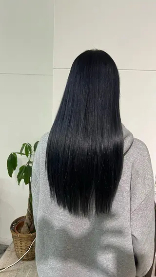 ロング カラー 🌈re-room EIKI🇰🇷のヘアスタイル