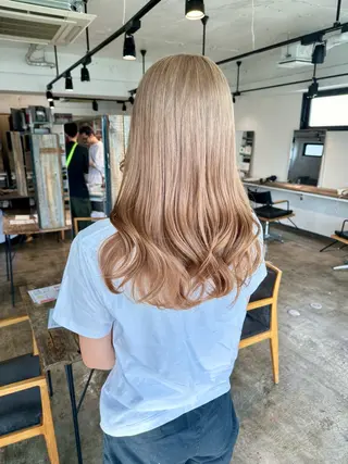 ロング カラー ✨艶ブリーチカラー ✨四ノ宮裕己のヘアスタイル