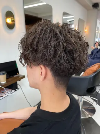 ショート パーマ メンズ 守屋 寿哉のヘアスタイル