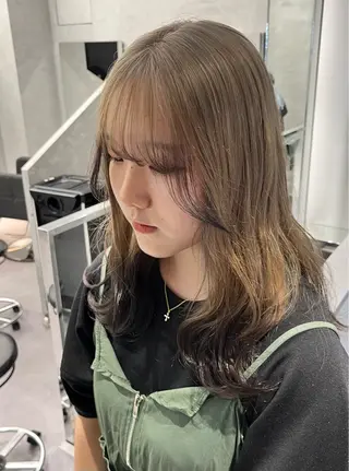 ミディアム カラー デザインカラー 小西勇次のヘアスタイル