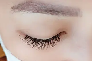 マツエク・マツパ aim所属・H Mizukiのマツエク・マツパデザイン