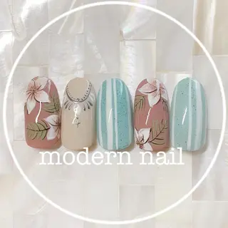 ネイル 小川 玲奈のネイルデザイン