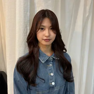 ロング カラー ゆうめ 透明感カラー /韓国風レイヤーのヘアスタイル
