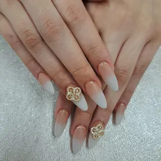 ネイル 河野ちえ (雑誌掲載サロン)のネイルデザイン