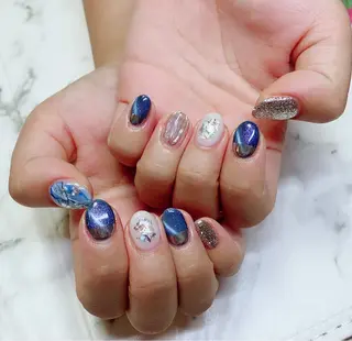 カラー ネイル Q Free nailsのネイルデザイン