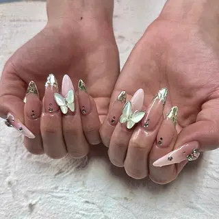 ネイル M.jewelry himeka🍒のネイルデザイン