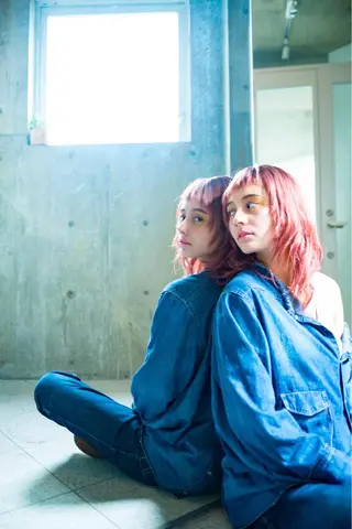 ミディアム 南 知佳のヘアスタイル