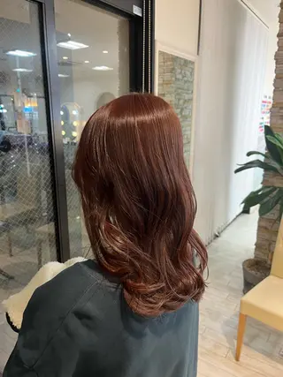 ミディアム カラー KEEN.渋沢/ 横溝小夏のヘアスタイル