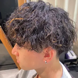 ショート パーマ メンズ ナツハラ サトシのヘアスタイル