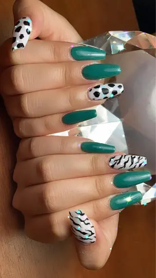 ネイル nailALBA 安蒜良彰のネイルデザイン