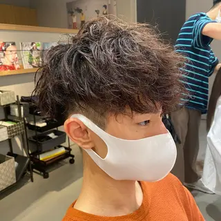 ショート カラー パーマ メンズ unopulir Vamos店所属・梅田茶屋町メンズ 専門美容師 山元一平のヘアスタイル