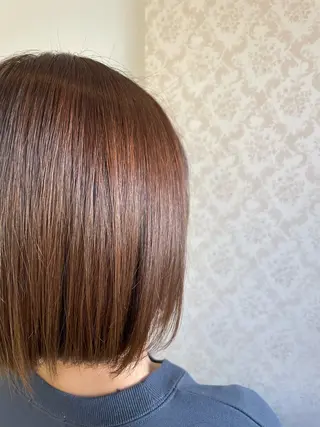 ショート カラー ヒヨシ ルナのヘアスタイル