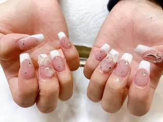 ネイル SOARE🤍 🤍のネイルデザイン