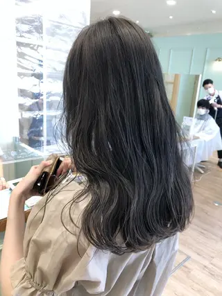 セミロング カラー ケアブリーチ 坪井佑樹のヘアスタイル