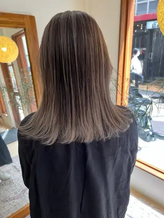 セミロング ✨【平井No1艶髪 作ります】✨長谷川のヘアスタイル