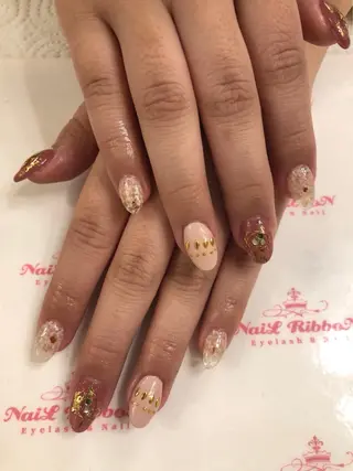 ネイル ネイルリボン 受付スタッフのネイルデザイン