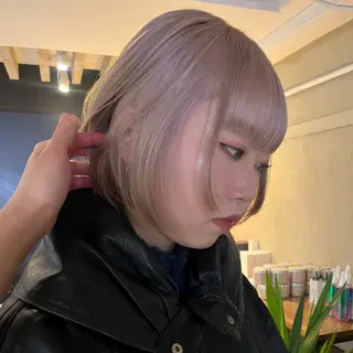 ショート ヘアアレンジ ボブハイトーン🦖 デザインMAMIのヘアスタイル