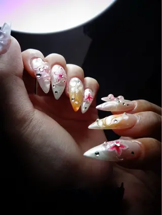 ネイル ニコネイル八王子店所属・永山 未蘭のネイルデザイン