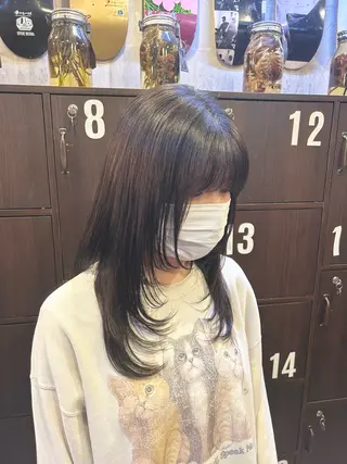 ロング 出川 結菜のヘアスタイル
