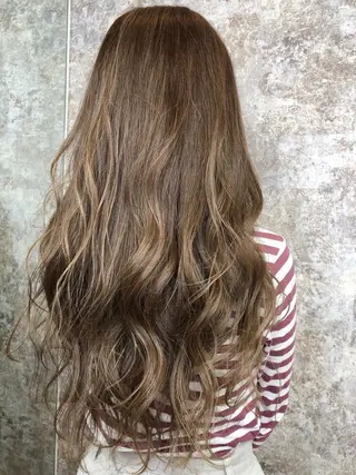 ロング カラー ウエチ シオミ 金沢文庫のヘアスタイル