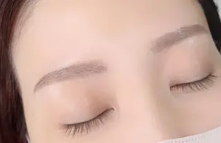 メンズ アイブロウ NAZ eyelash&eyebrow by medical salon所属・NAZ 表参道 Tomokoのマツエク・マツパデザイン
