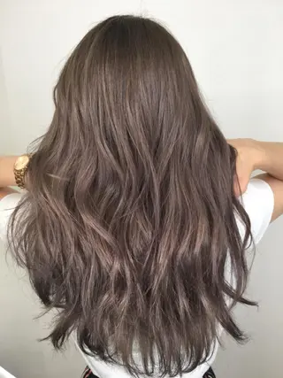 セミロング カラー MERRY所属・寺門 拓馬のヘアスタイル